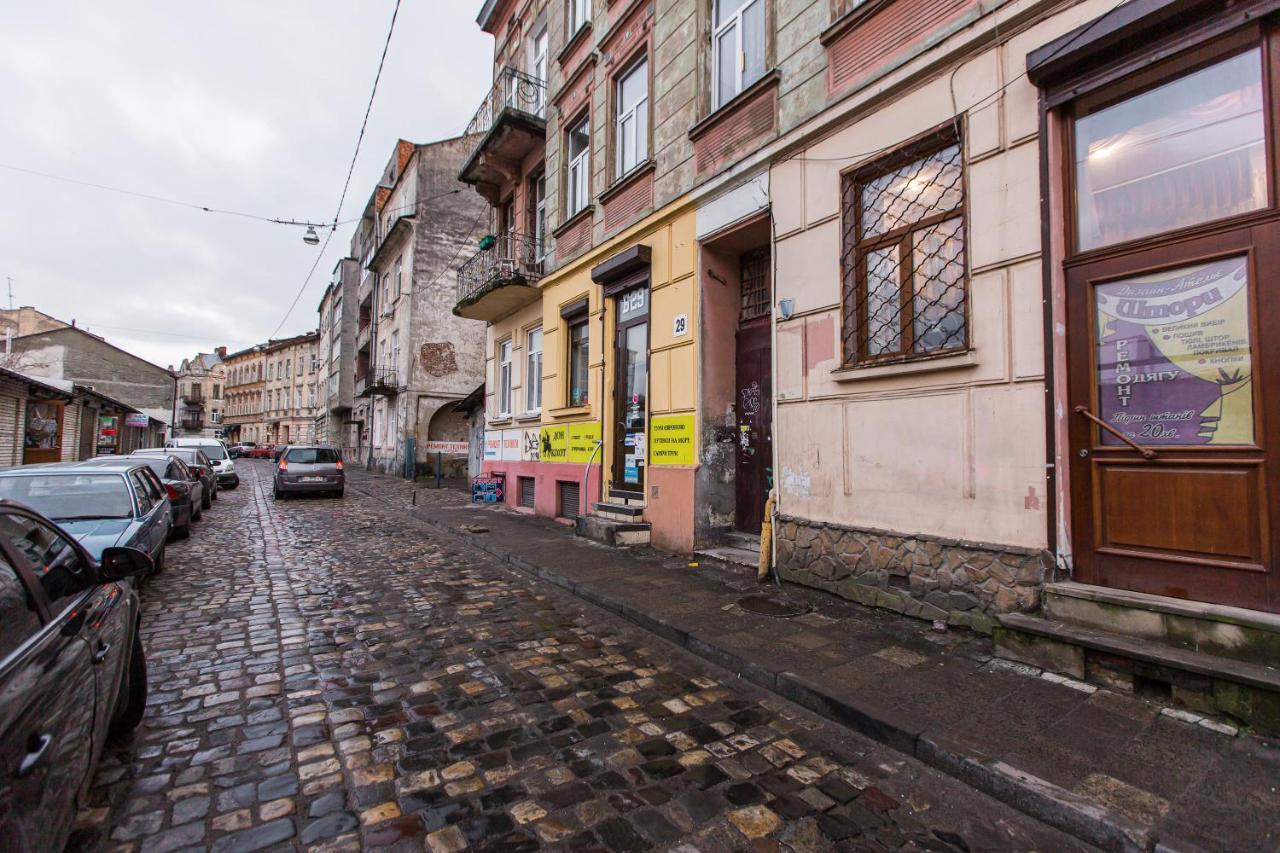 Квартира Подобово В Центрі На Вулиця Скорика 25 Колишня Чайковського Біля Філармонії إلفيف المظهر الخارجي الصورة